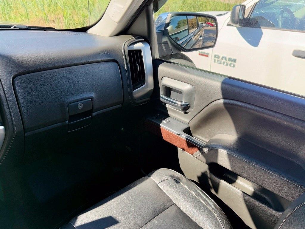 GMC Sierra 1500 4WD Crew Cab 143.5" SLT 2017