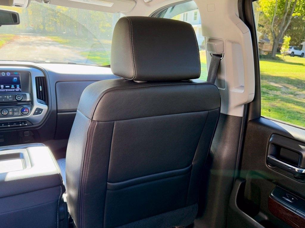 GMC Sierra 1500 4WD Crew Cab 143.5" SLT 2017