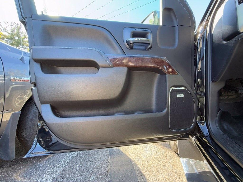 GMC Sierra 1500 4WD Crew Cab 143.5" SLT 2017