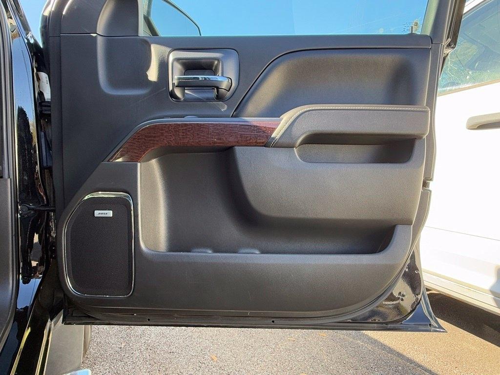 GMC Sierra 1500 4WD Crew Cab 143.5" SLT 2017