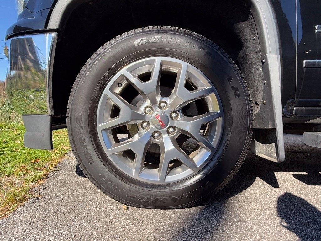 GMC Sierra 1500 4WD Crew Cab 143.5" SLT 2017