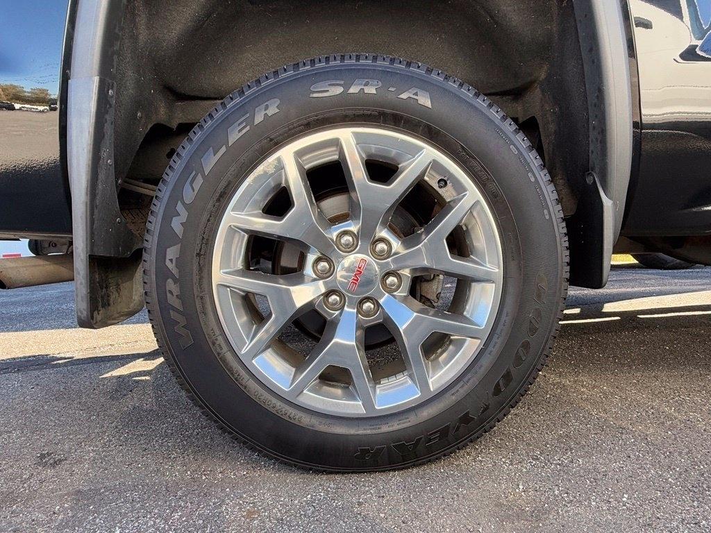GMC Sierra 1500 4WD Crew Cab 143.5" SLT 2017