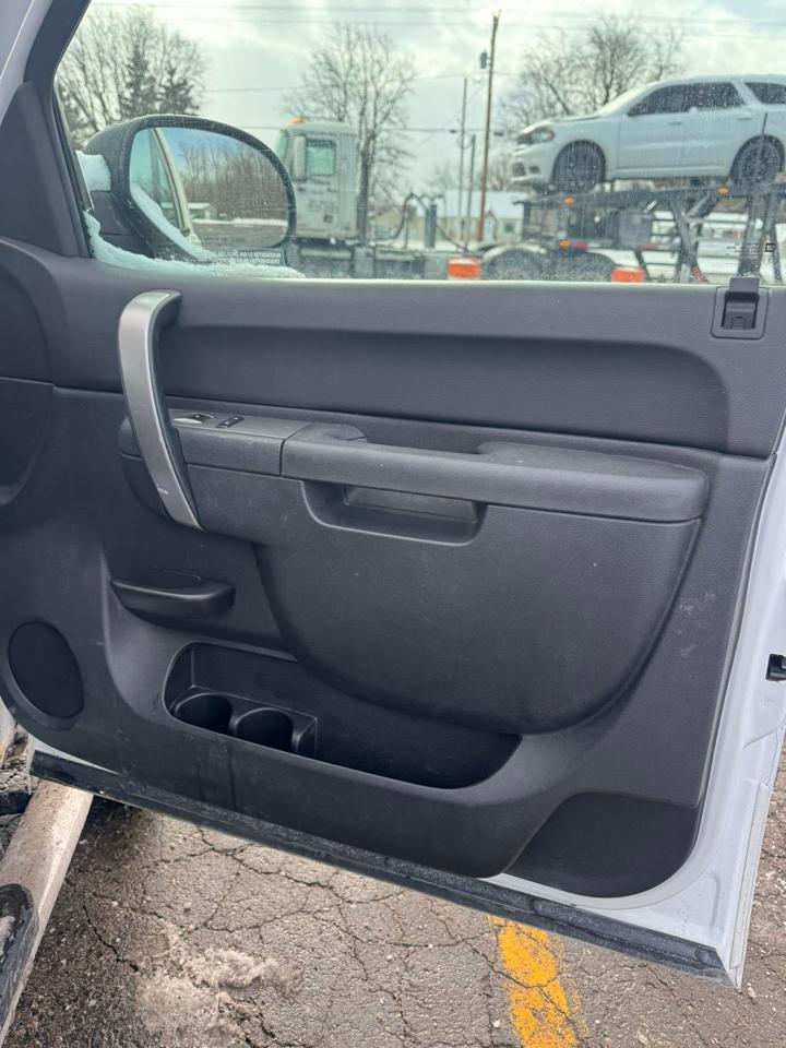 GMC Sierra 2500HD SLE Crew Cab 4WD 2014