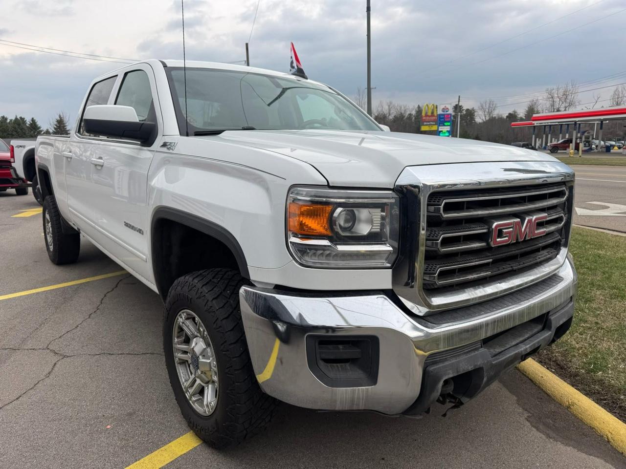 GMC Sierra 2500HD SLE Crew Cab 4WD 2016