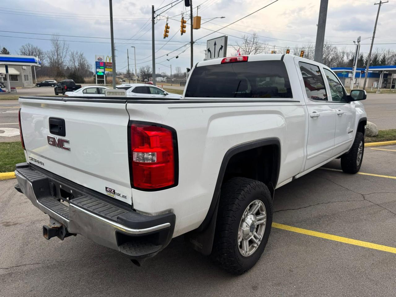GMC Sierra 2500HD SLE Crew Cab 4WD 2016