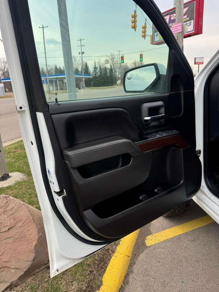 GMC Sierra 2500HD SLE Crew Cab 4WD 2016