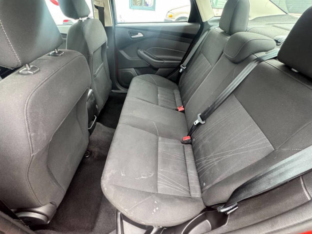 Ford Focus SE Sedan 2018