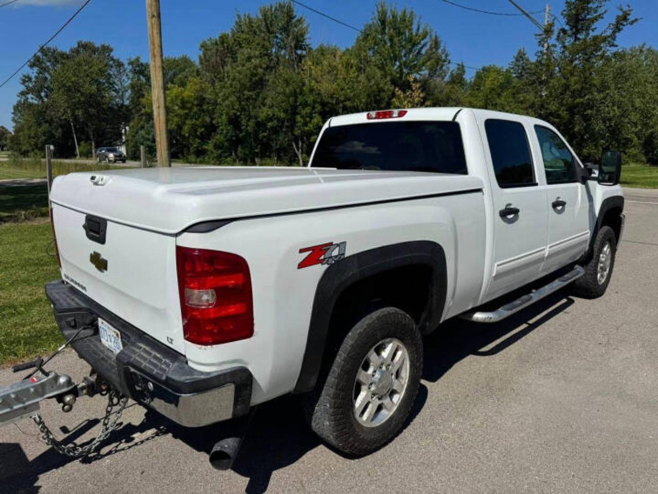 Chevrolet Silverado 2500HD LT Crew Cab 4WD 2011
