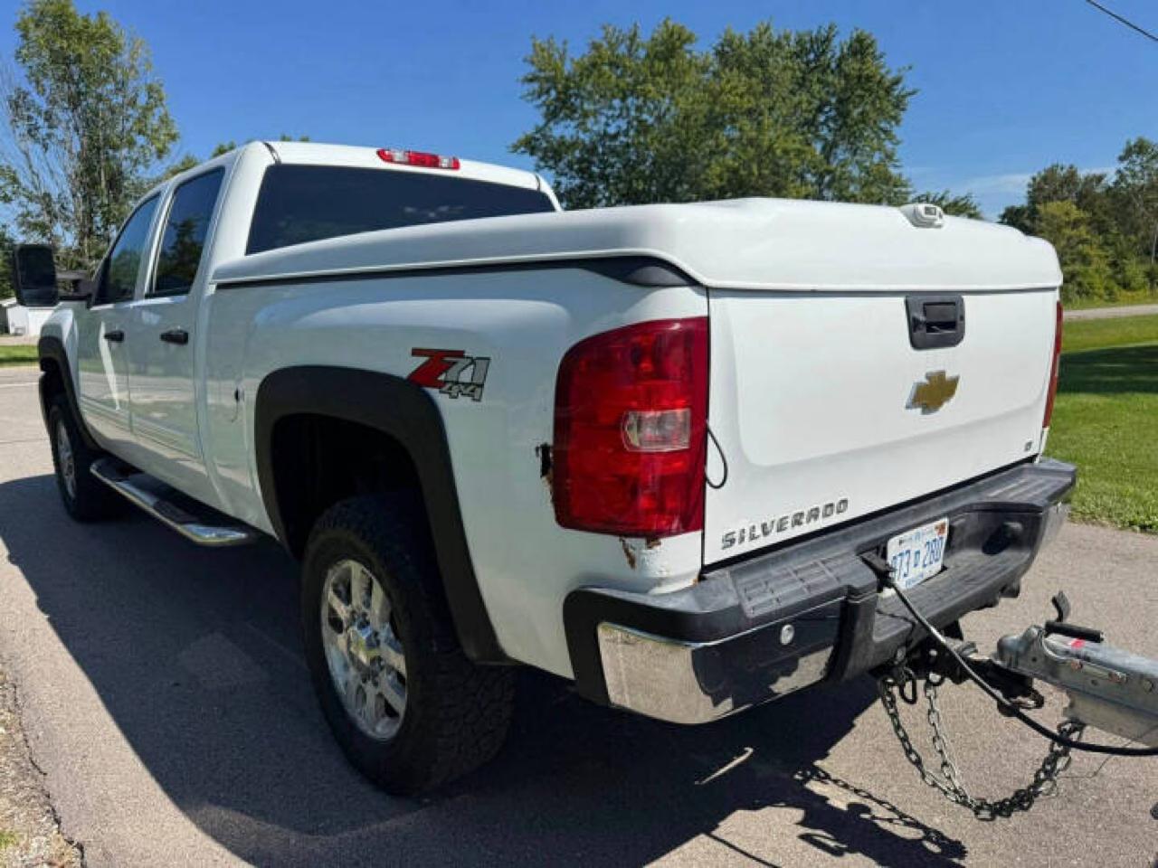Chevrolet Silverado 2500HD LT Crew Cab 4WD 2011