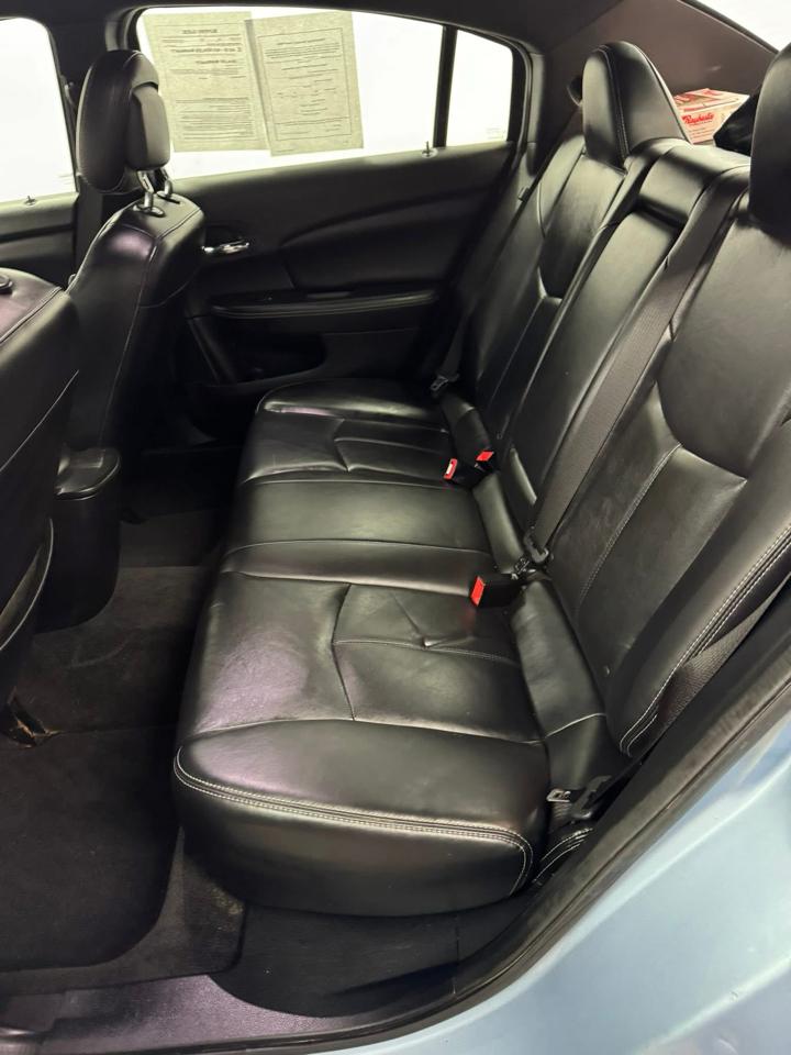 Chrysler 200 Limited 2012