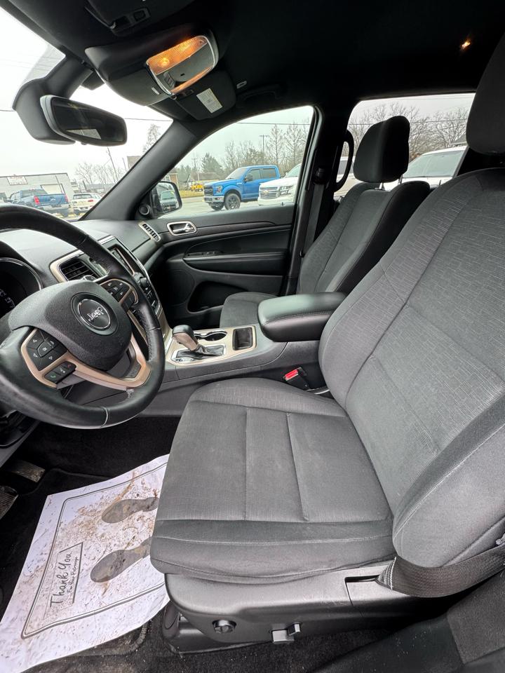 Jeep Grand Cherokee Laredo 4WD 2017