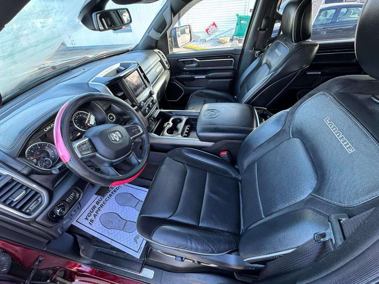 RAM 1500 Laramie Crew Cab SWB 4WD 2020