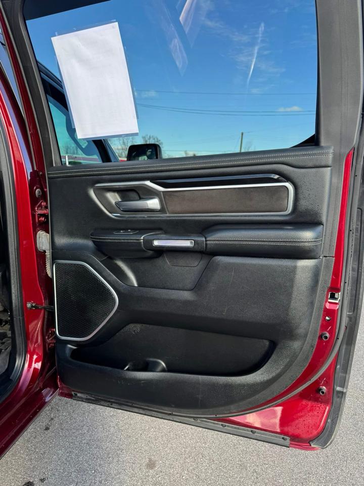 RAM 1500 Laramie Crew Cab SWB 4WD 2020