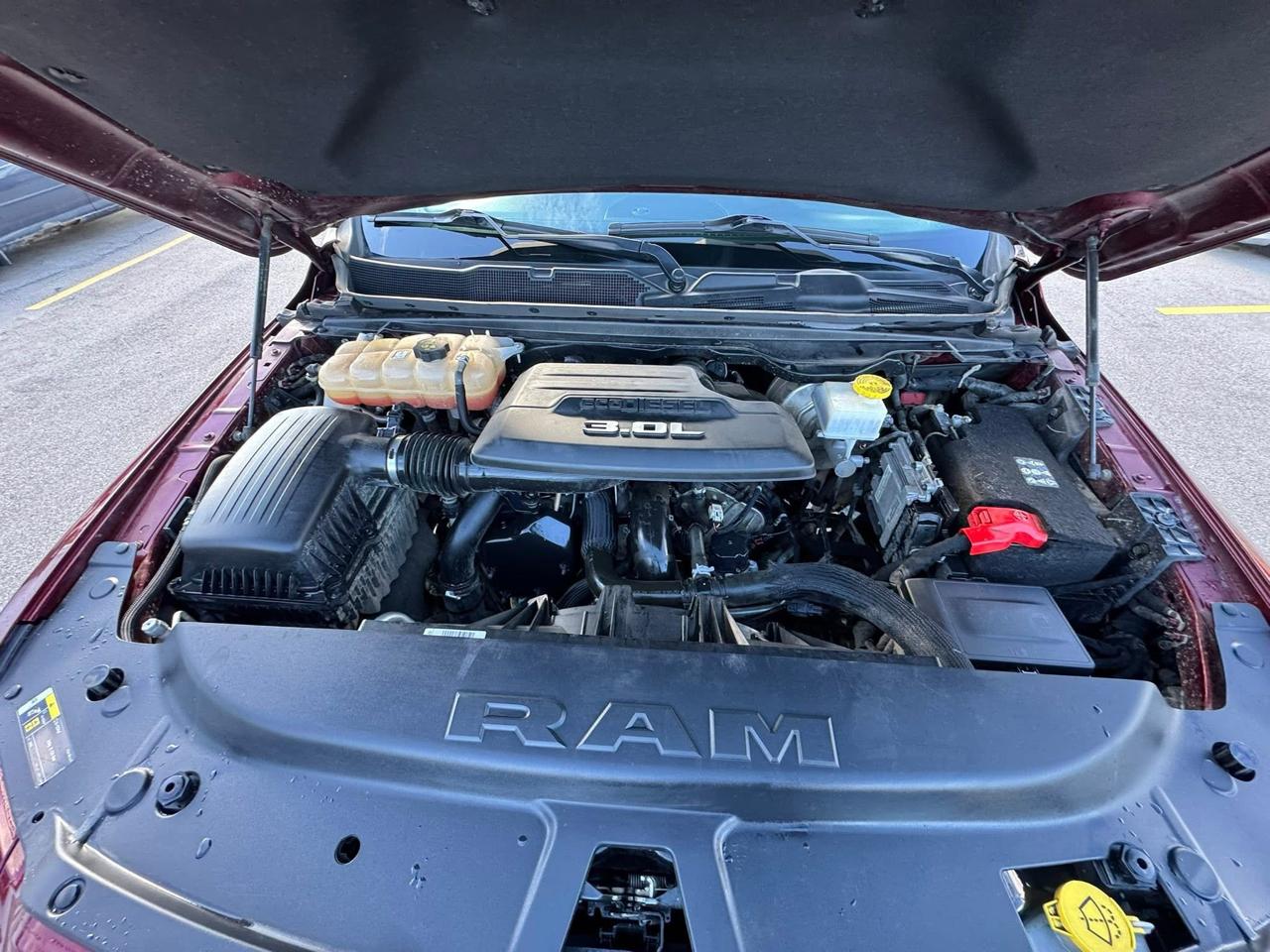 RAM 1500 Laramie Crew Cab SWB 4WD 2020