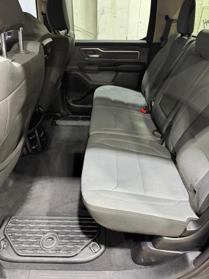 RAM 1500 Big Horn Crew Cab SWB 4WD 2019