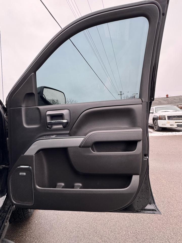 Chevrolet Silverado 1500 LTZ Crew Cab Long Box 4WD 2015