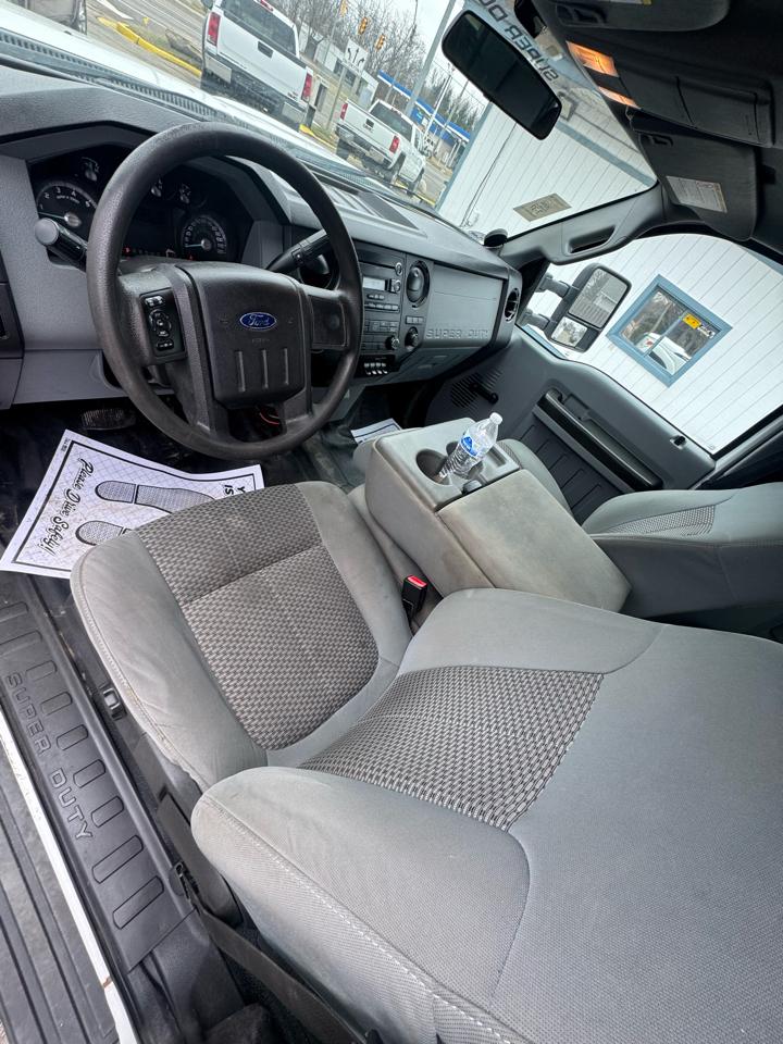 Ford F-350 SD XLT Crew Cab Long Bed DRW 4WD 2014