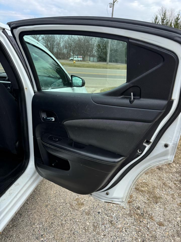 Dodge Avenger Base 2013