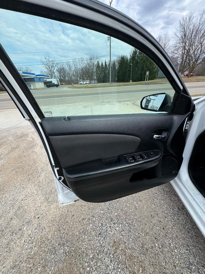 Dodge Avenger Base 2013