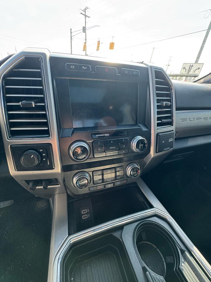 Ford F-350 SD Platinum Crew Cab Long Box 4WD DRW 2019