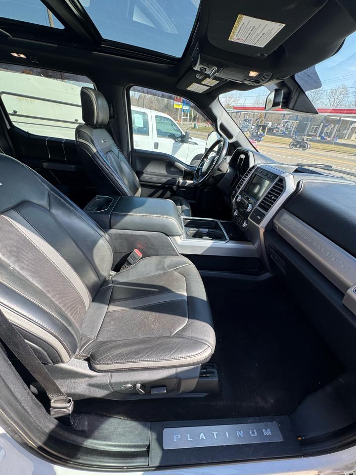 Ford F-350 SD Platinum Crew Cab Long Box 4WD DRW 2019