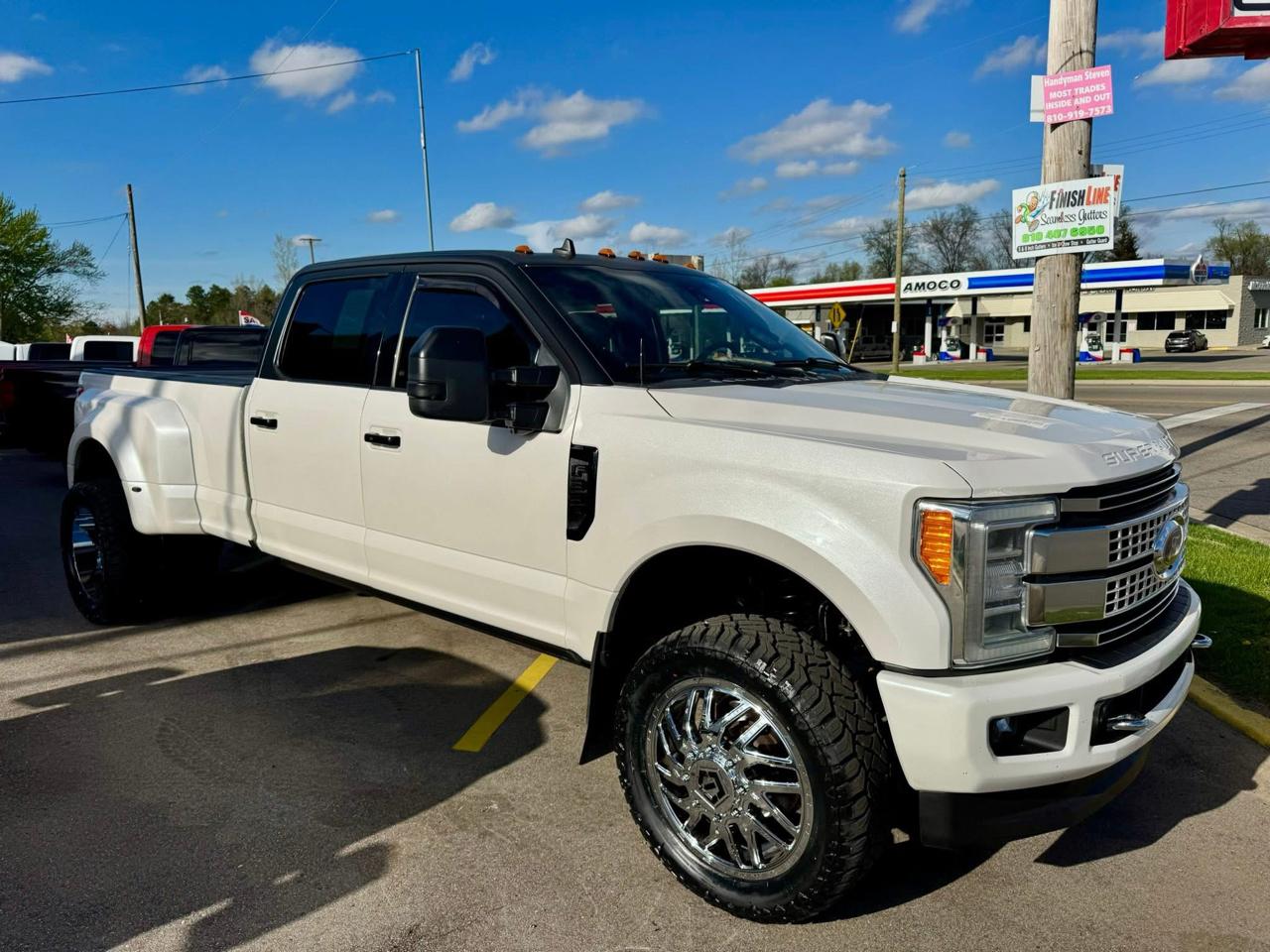 Ford F-350 SD Platinum Crew Cab Long Box 4WD DRW 2019