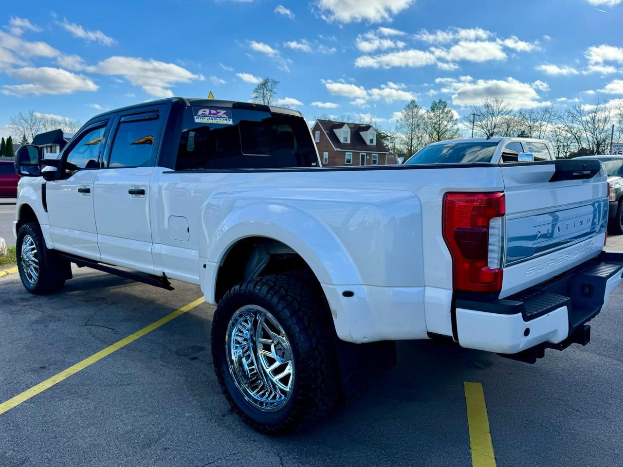 Ford F-350 SD Platinum Crew Cab Long Box 4WD DRW 2019