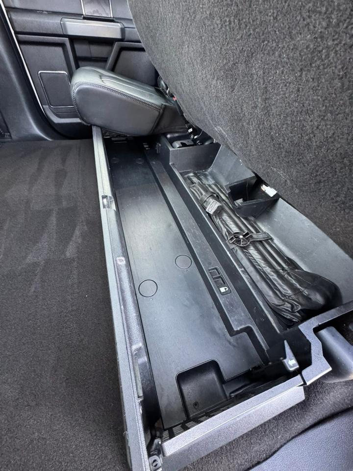 Ford F-350 SD Platinum Crew Cab Long Box 4WD DRW 2019