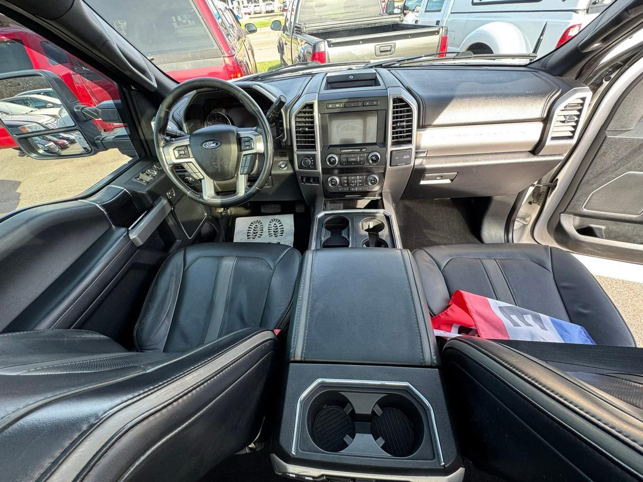 Ford F-350 SD Platinum Crew Cab Long Box 4WD DRW 2019