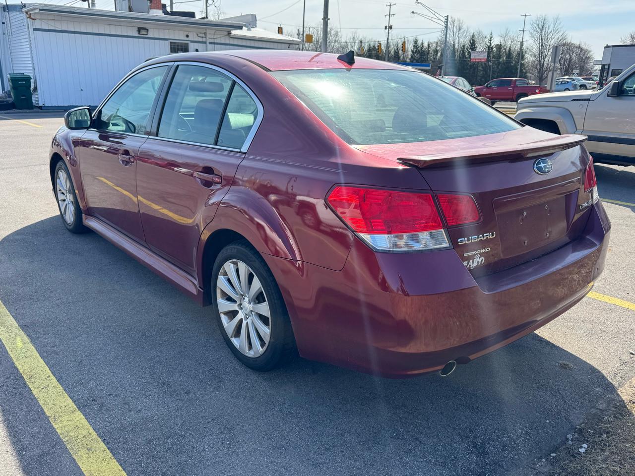 Subaru Legacy 2.5i Limited 2011