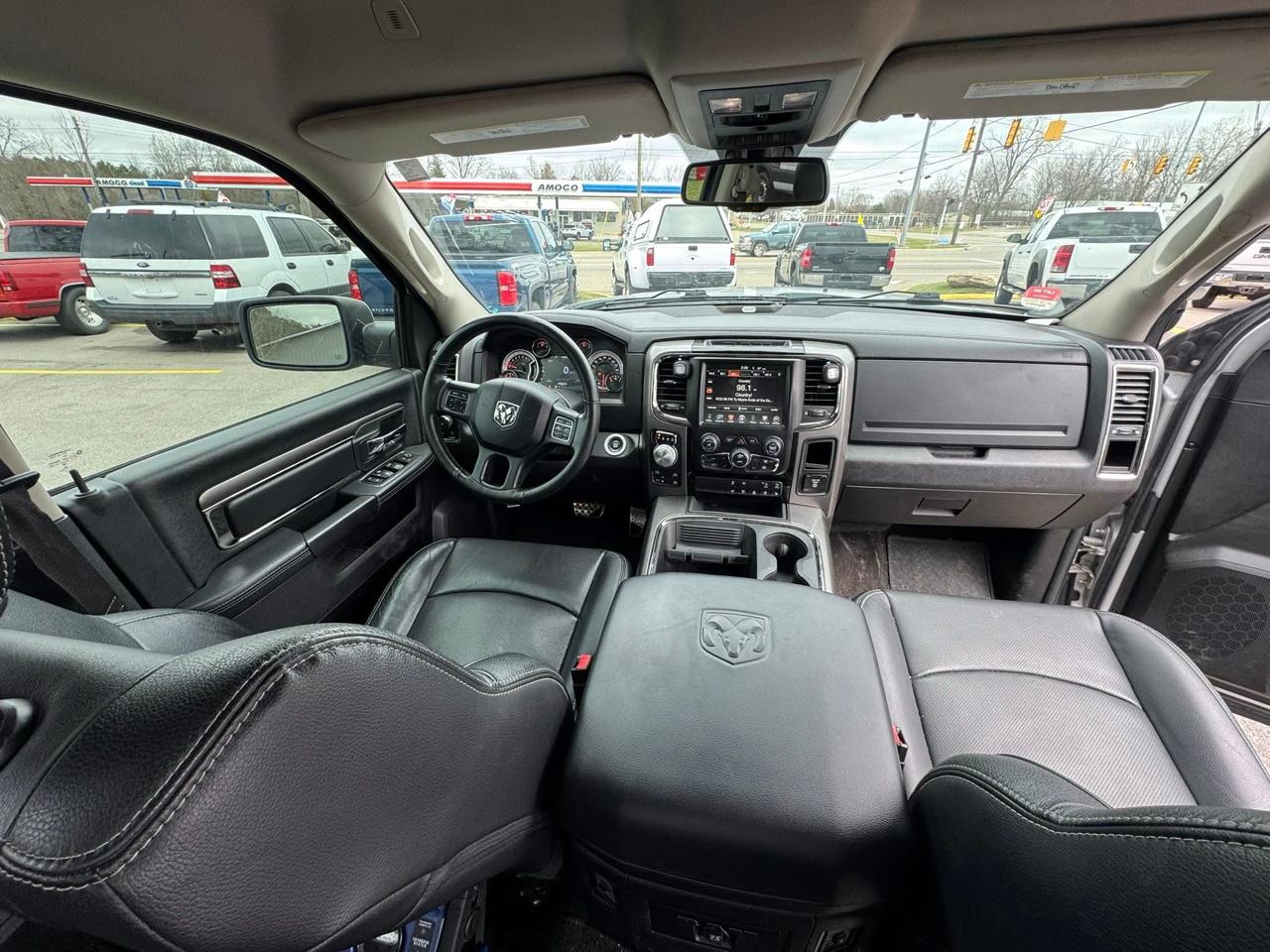 RAM 1500 Sport Crew Cab SWB 4WD 2017