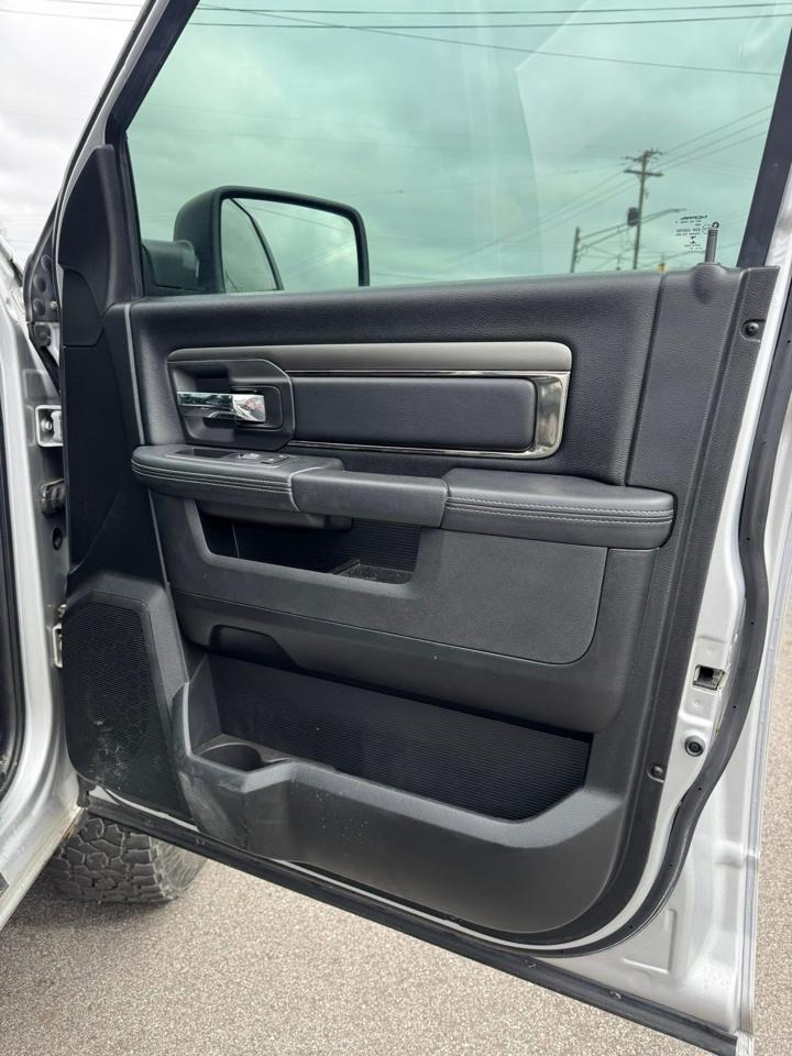 RAM 1500 Sport Crew Cab SWB 4WD 2017