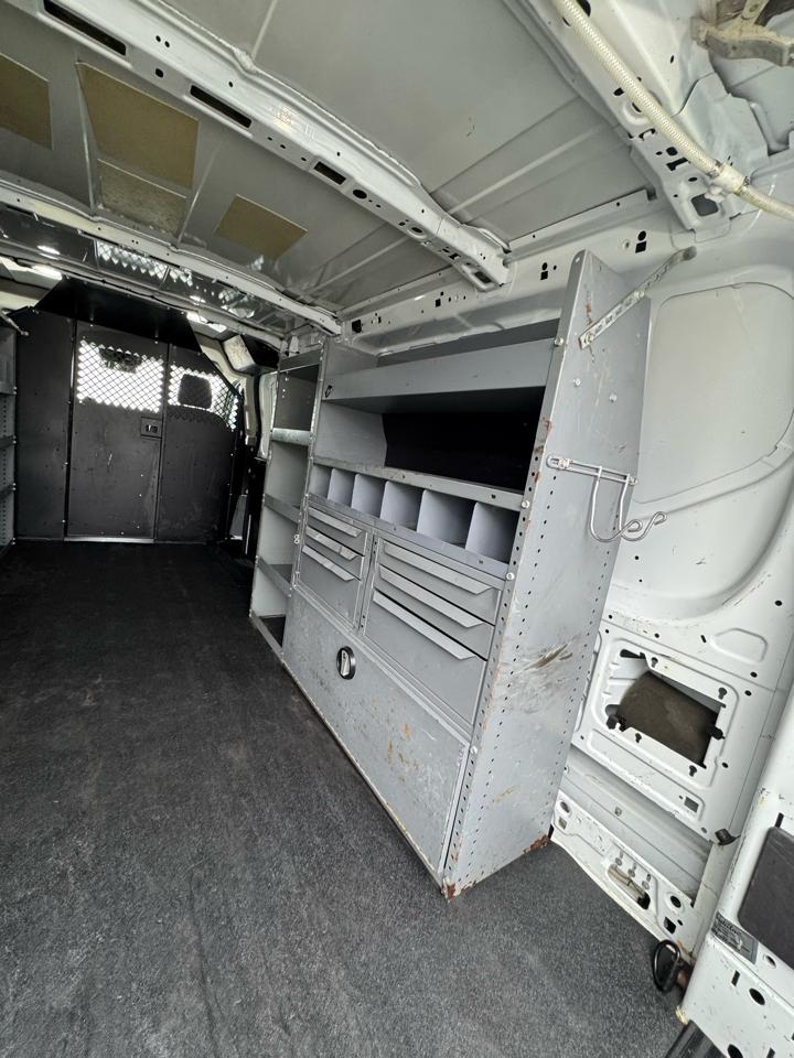 Ford Transit 150 Van Low Roof 60/40 Pass. 148-in. WB 2018