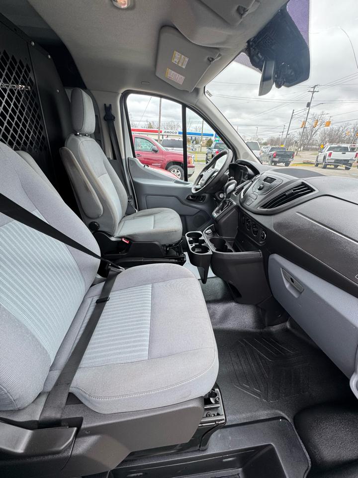 Ford Transit 150 Van Low Roof 60/40 Pass. 148-in. WB 2018