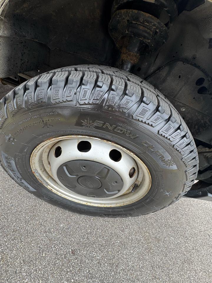 Ford Transit 150 Van Low Roof 60/40 Pass. 148-in. WB 2018