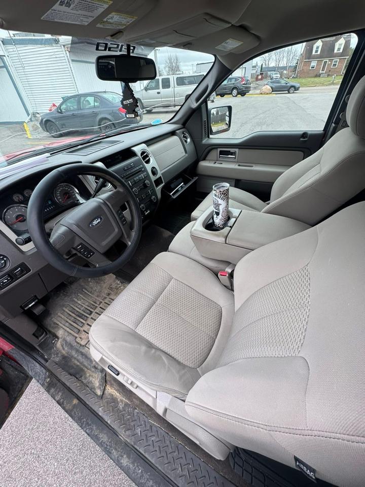 Ford F-150 XL SuperCab 8-ft. Bed 4WD 2010
