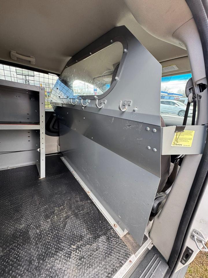 RAM Cargo Van Base 2012