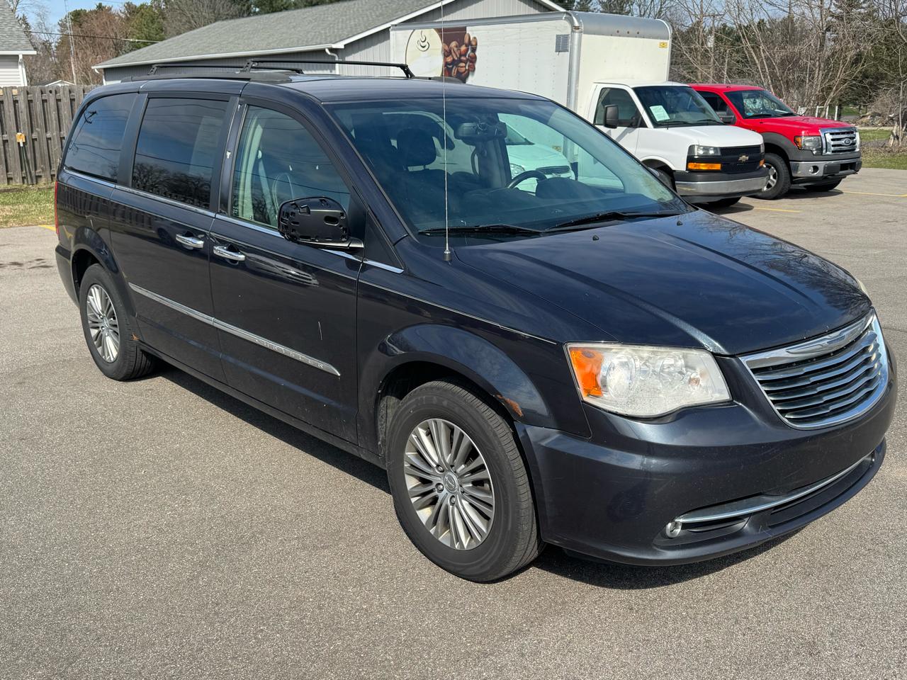 Chrysler Town & Country Touring-L 2014