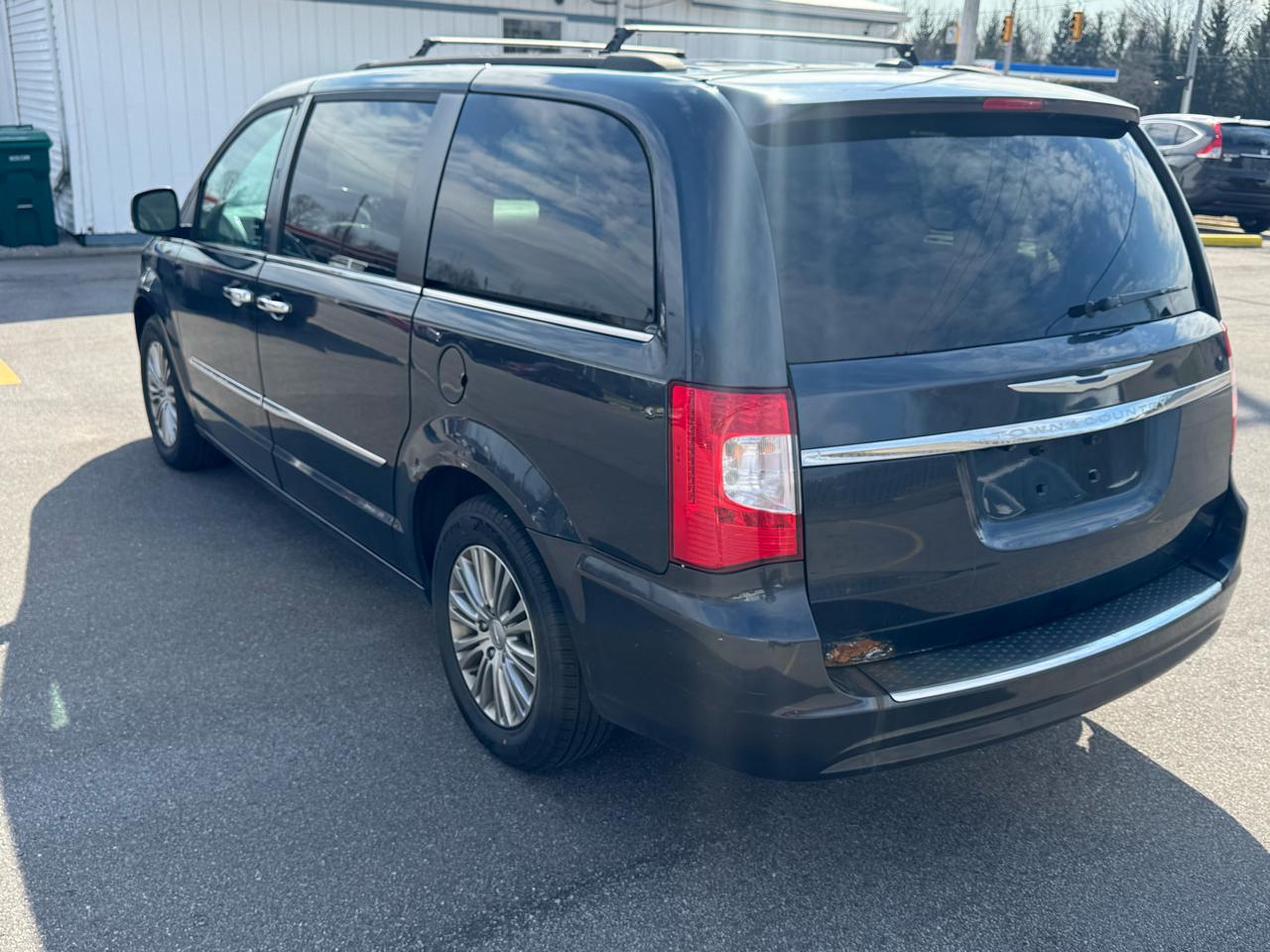 Chrysler Town & Country Touring-L 2014
