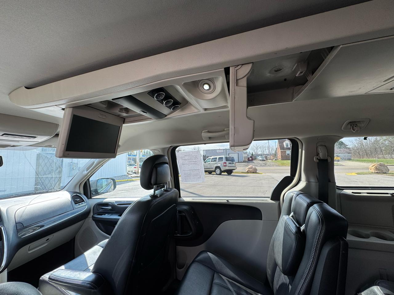 Chrysler Town & Country Touring-L 2014