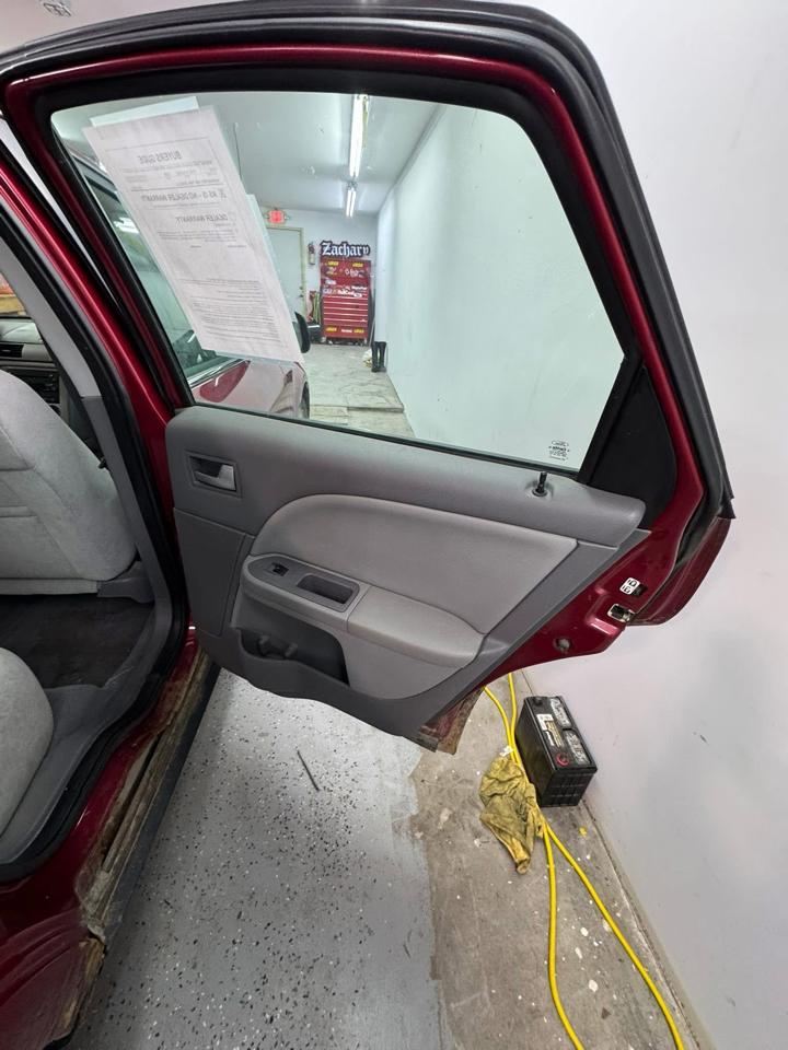 Ford Five Hundred SE 2006