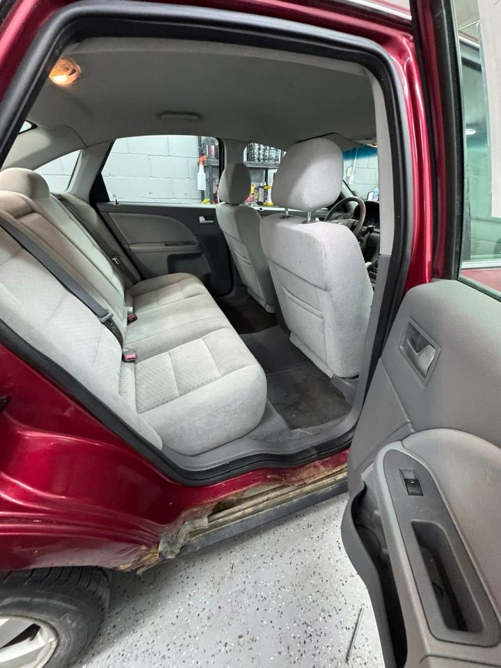 Ford Five Hundred SE 2006