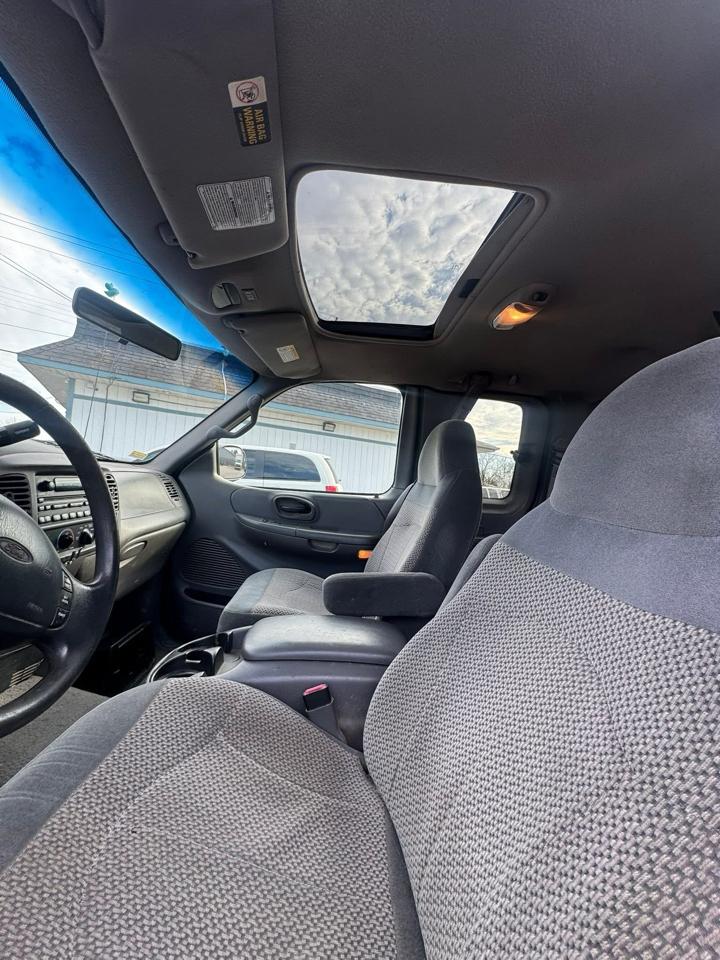 Ford F-150 WS SuperCab Short Bed 4WD 2000