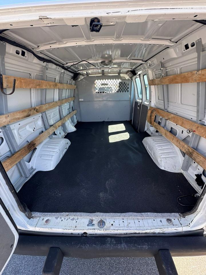 Ford Econoline E-250 2014