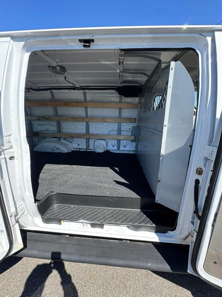 Ford Econoline E-250 2014
