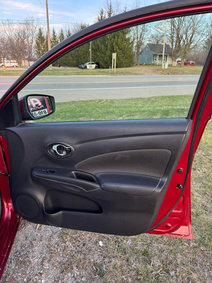 Nissan Versa 1.6 S 5M 2018