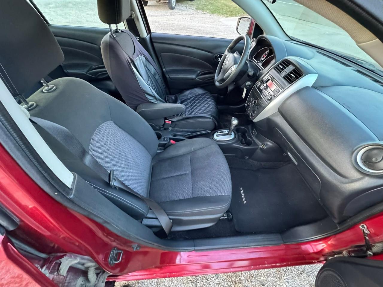 Nissan Versa 1.6 S 5M 2018