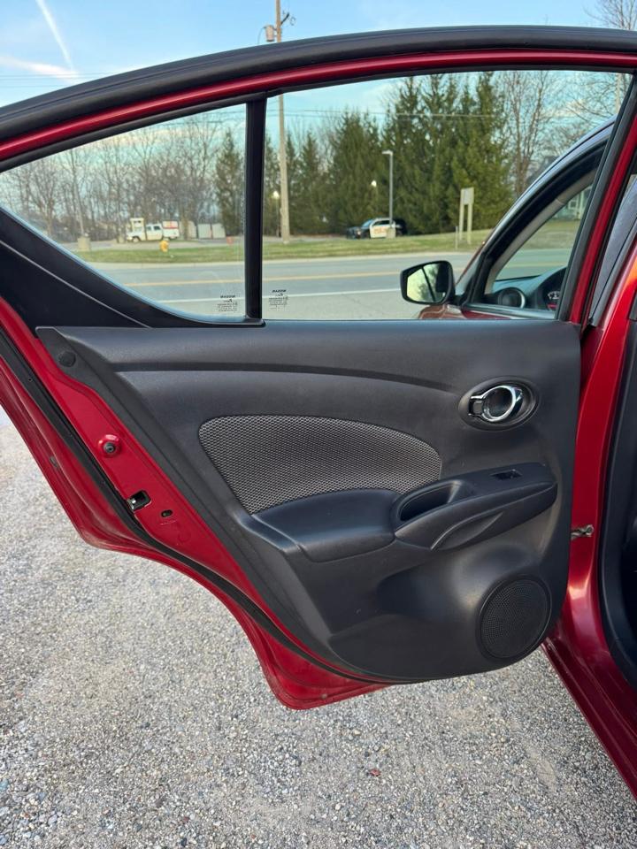 Nissan Versa 1.6 S 5M 2018