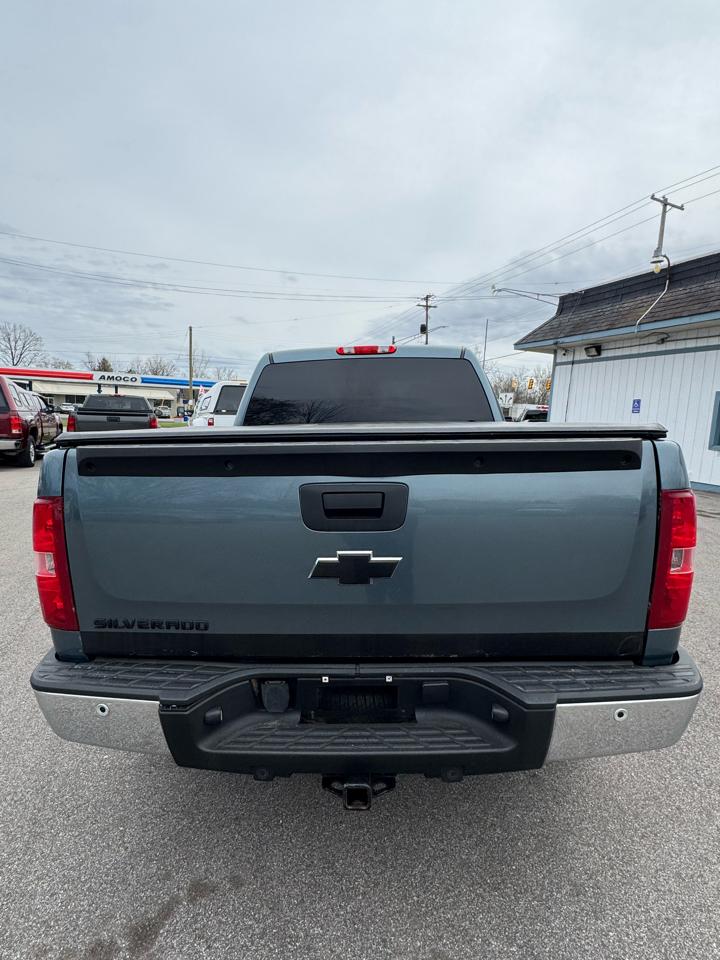 Chevrolet Silverado 1500 LT Crew Cab 4WD 2011