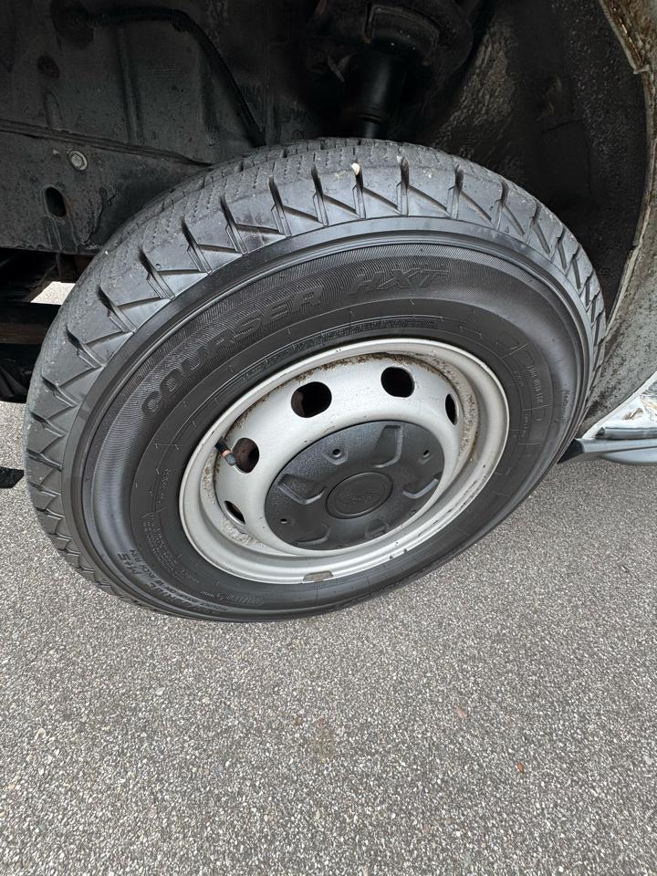 Ford Transit 250 Van Low Roof w/Sliding Pass. 148-in. WB 2015